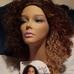 New. Beautiful and Elegant curly Lace front Hair. 3 tones. Ready To Wear.